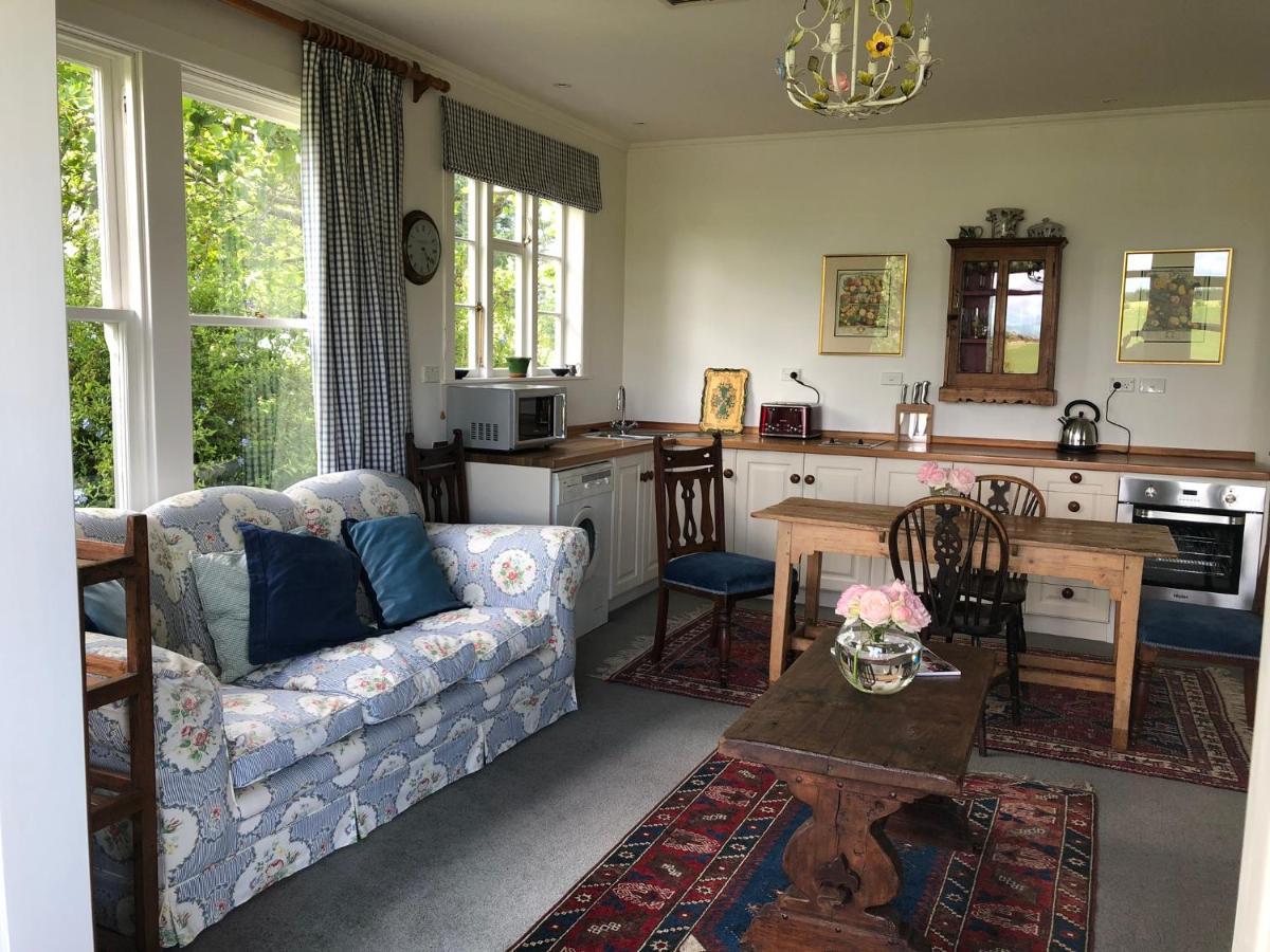 Te Kopura Lodge Martinborough Kültér fotó