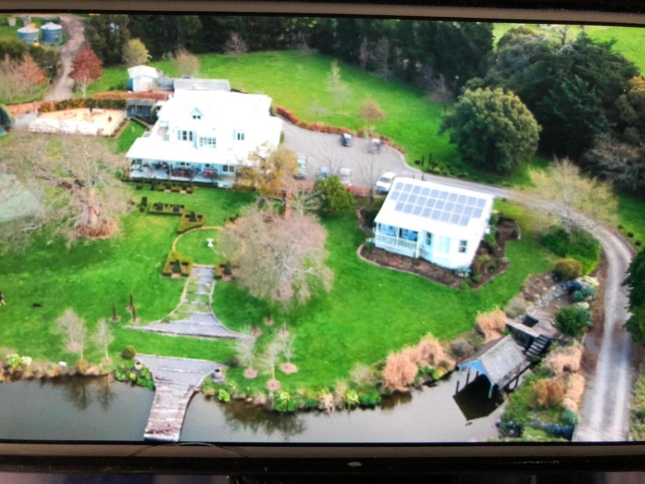 Te Kopura Lodge Martinborough Kültér fotó